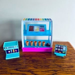 Girlfriends Ice Cream Cafe’ Playset